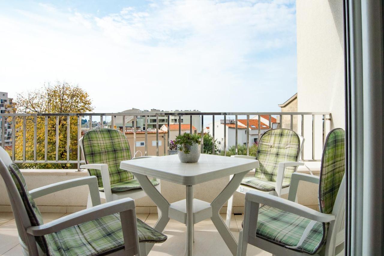 Apartments Mattea Makarska Exteriör bild